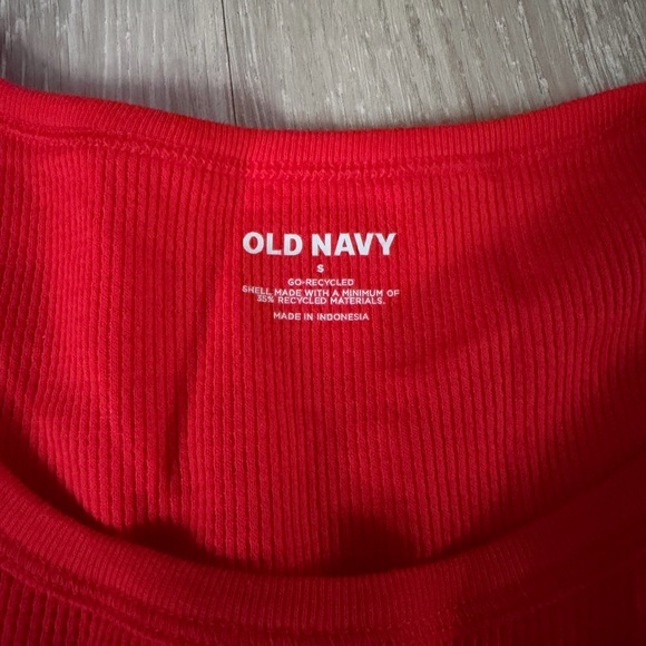 Old Navy Vibrant Red Ribbed Top - Picture 2 of 2